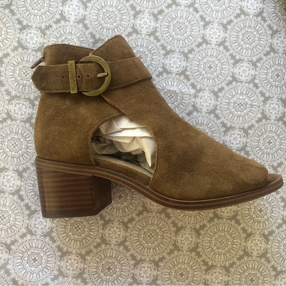 Sole Society Tracy Tan Suede Ankle Bootie - Picture 3 of 14